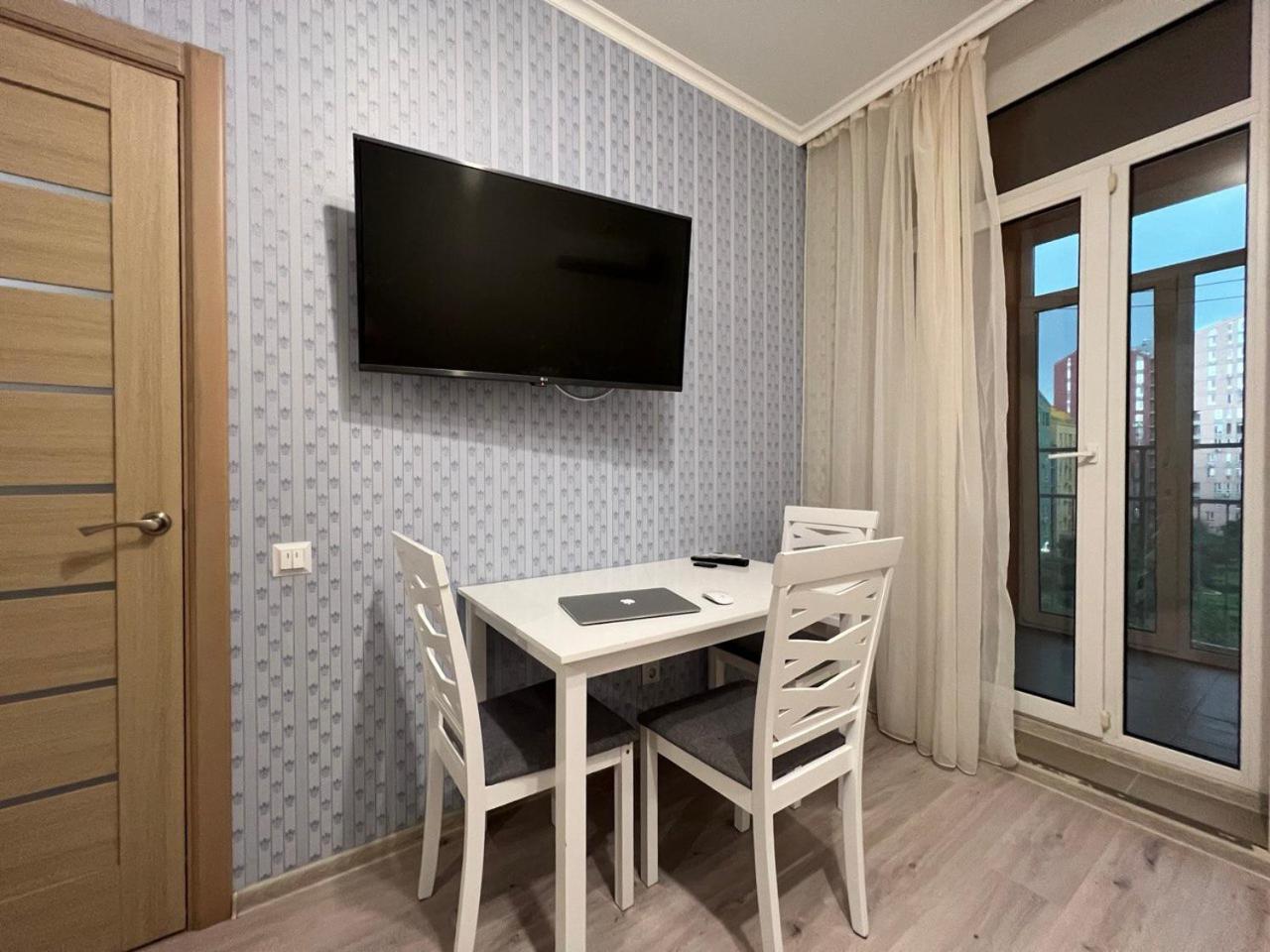 Comfort Town Kyiv Exterior photo